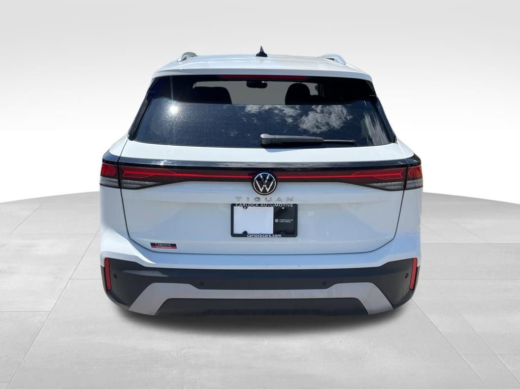 Used 2025 Volkswagen Tiguan S FWD image 6