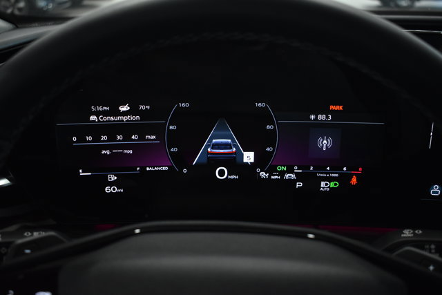 Used 2025 Audi Q5 Premium Plus w/ Premium Plus image 18