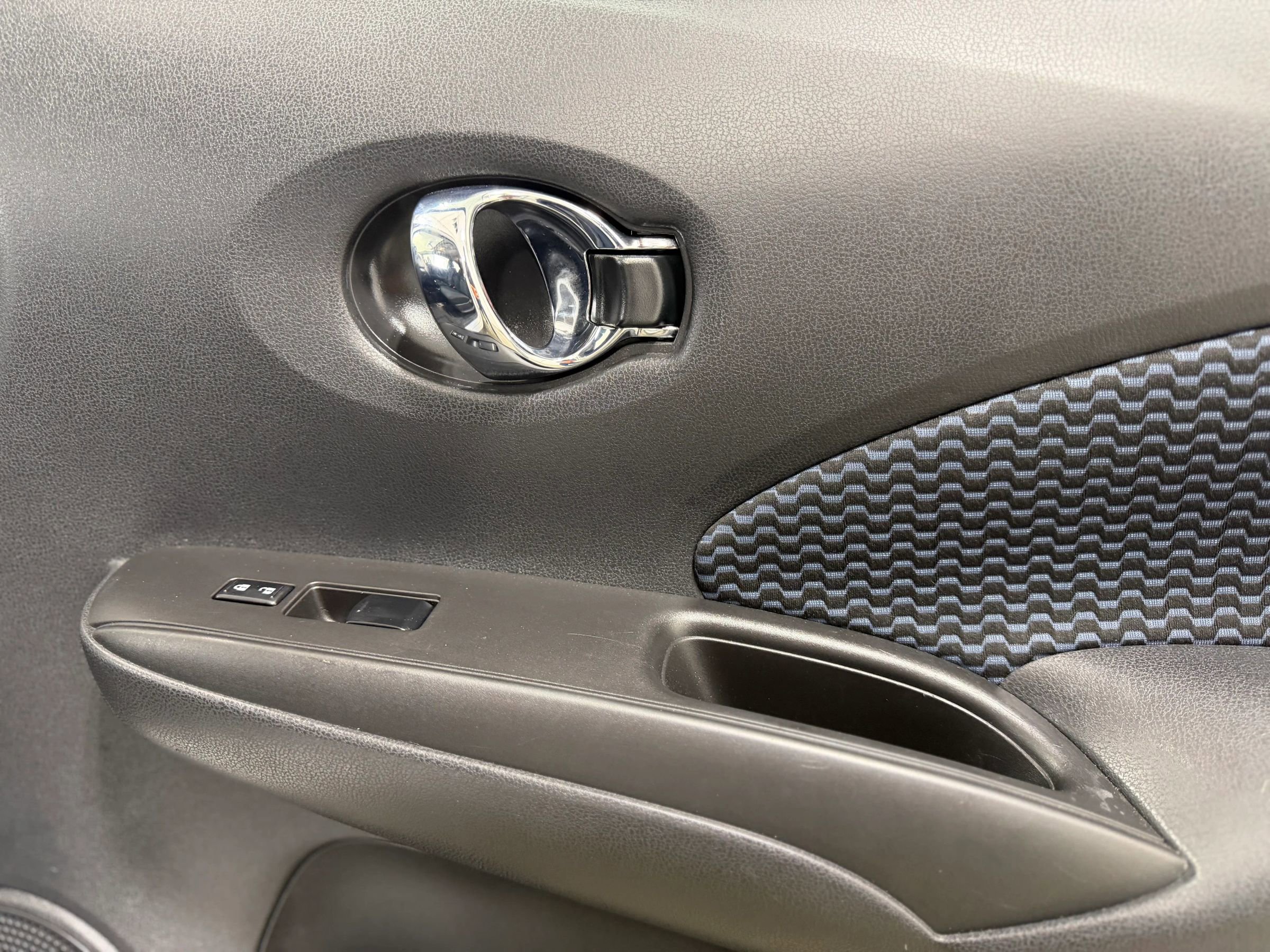 Used 2019 Nissan Versa Note S image 25