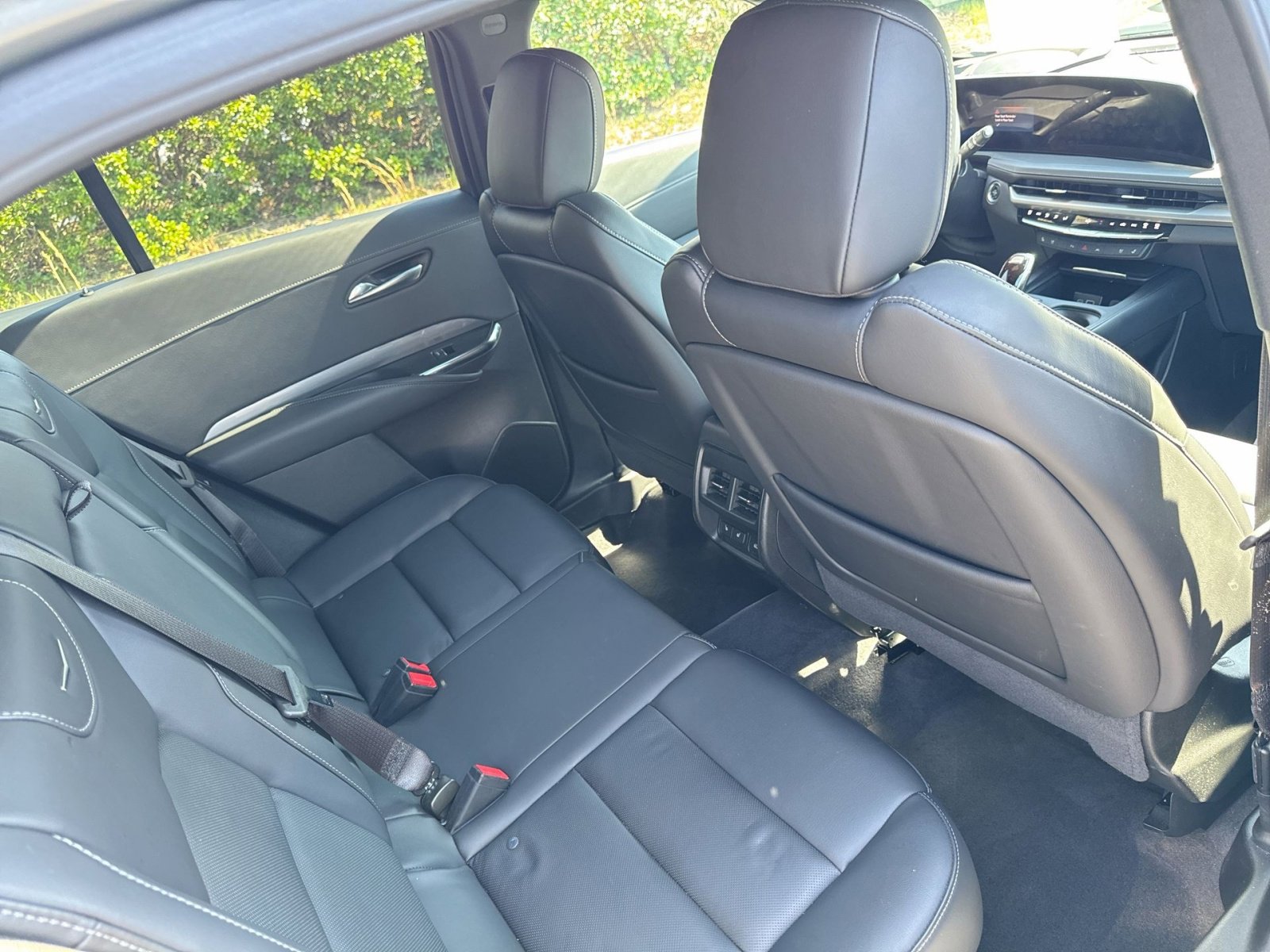 Used 2024 Cadillac XT4 Premium Luxury w/ Active Safety Package image 32