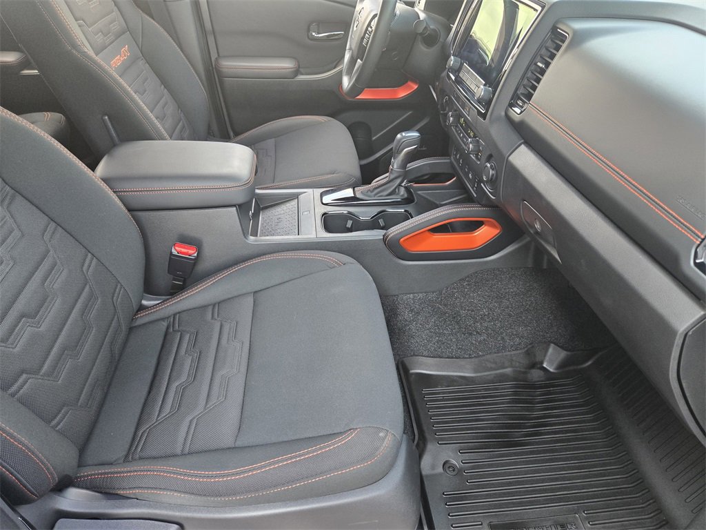 Used 2023 Nissan Frontier PRO-4X w/ Pro Convenience Package image 13