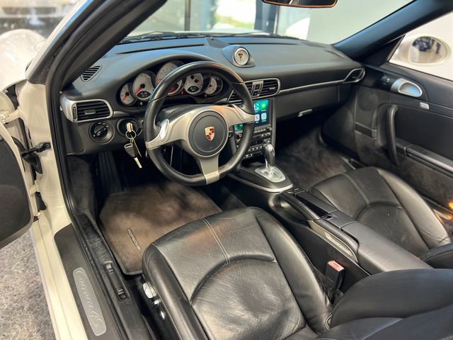 Used 2009 Porsche 911 Carrera 4S image 16