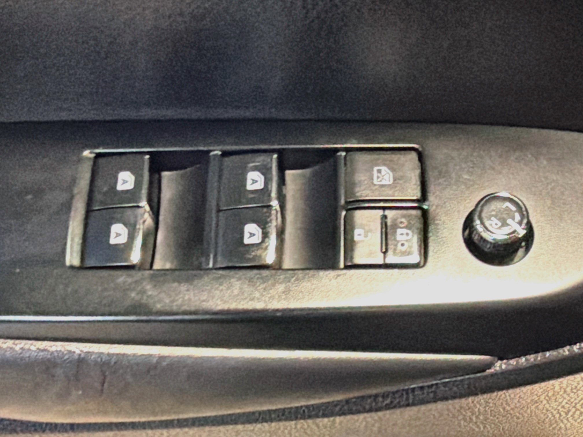 Used 2019 Toyota Highlander Limited AWD/4WD image 15