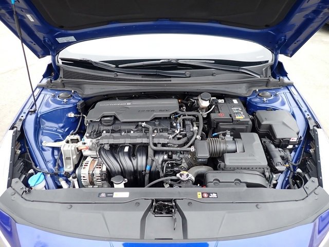 Used 2023 Hyundai Elantra SEL image 13