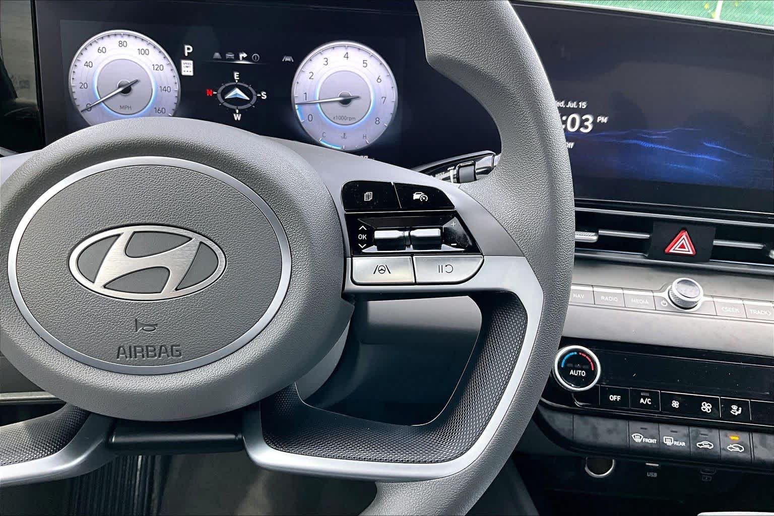 Certified 2024 Hyundai Elantra SEL FWD image 24