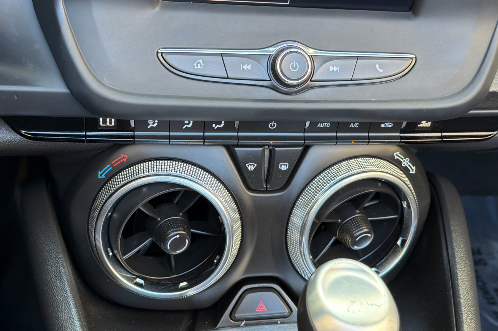 Used 2023 Chevrolet Camaro LT RWD image 21