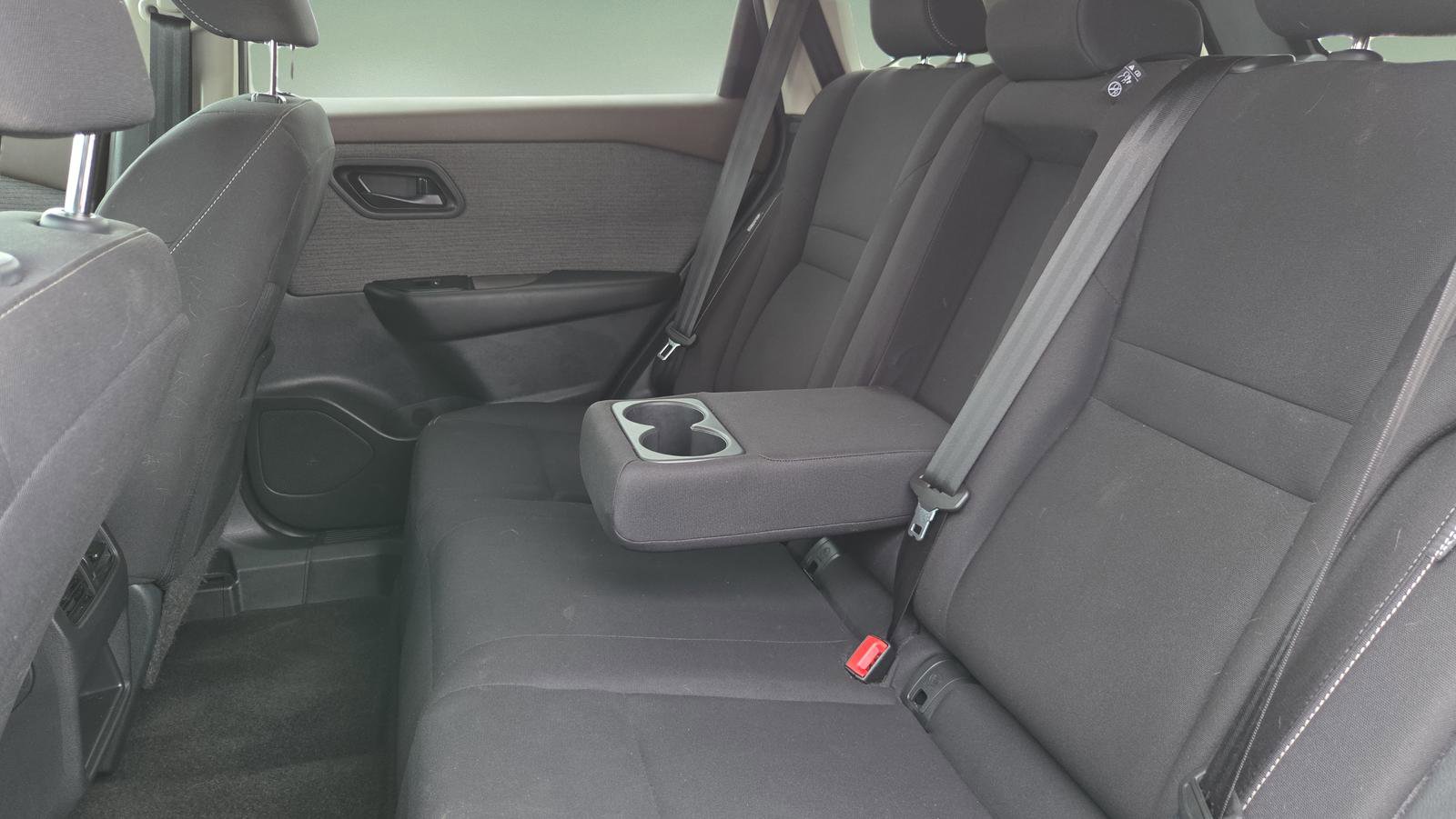 Used 2023 Nissan Rogue S FWD image 20