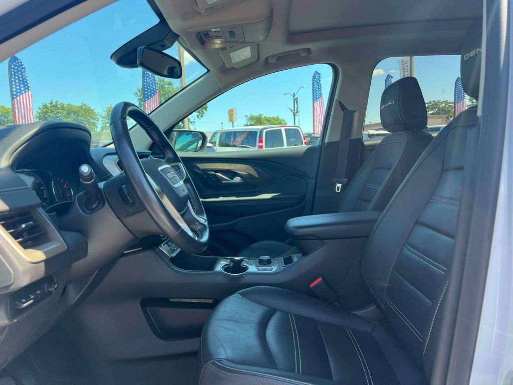 Used 2022 GMC Terrain Denali w/ Denali Premium Package AWD/4WD image 17