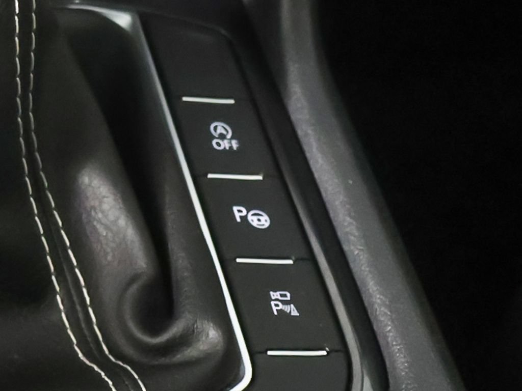 Used 2023 Volkswagen Tiguan SEL R-Line AWD/4WD image 47