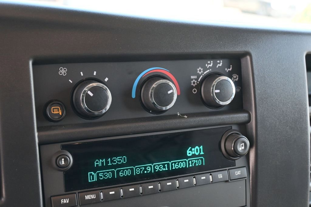 New 2026 GMC Savana 3500 Extended RWD image 17