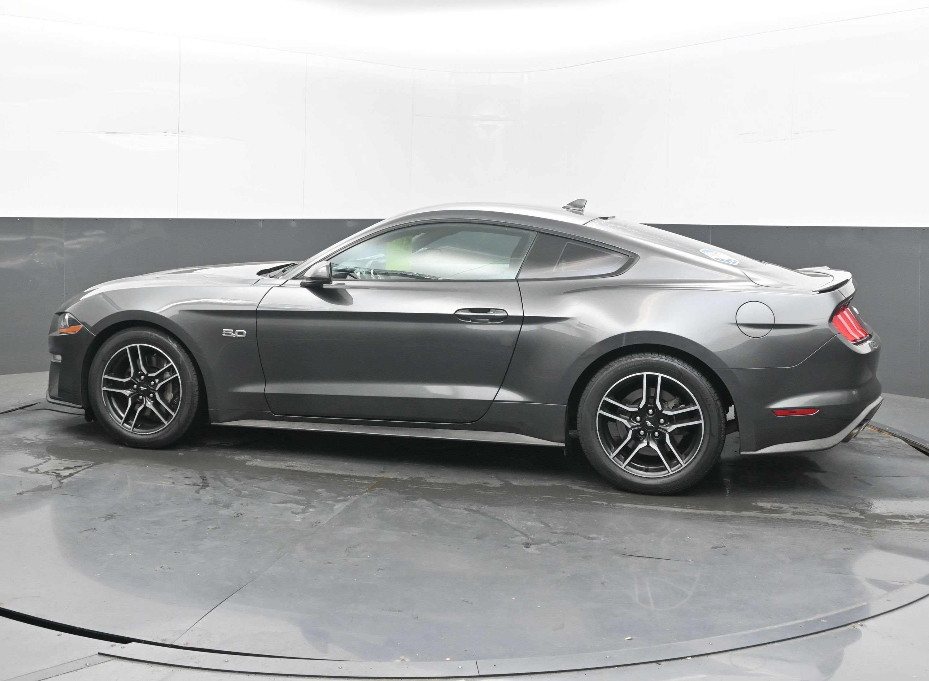 Used 2020 Ford Mustang GT RWD image 7
