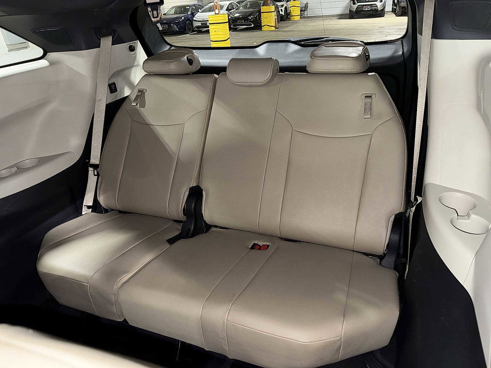 Used 2023 Toyota Sienna Limited w/ Protection Package (TMS) AWD/4WD image 18
