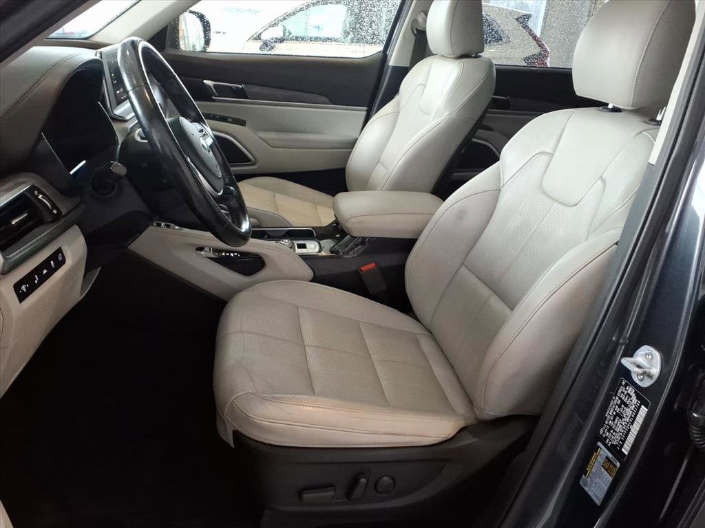 Used 2020 Kia Telluride EX image 12