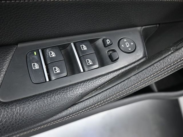 Used 2018 BMW 530i w/ Premium Package image 13