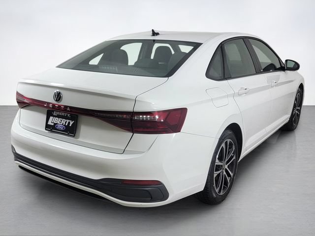 Used 2025 Volkswagen Jetta Sport FWD image 3