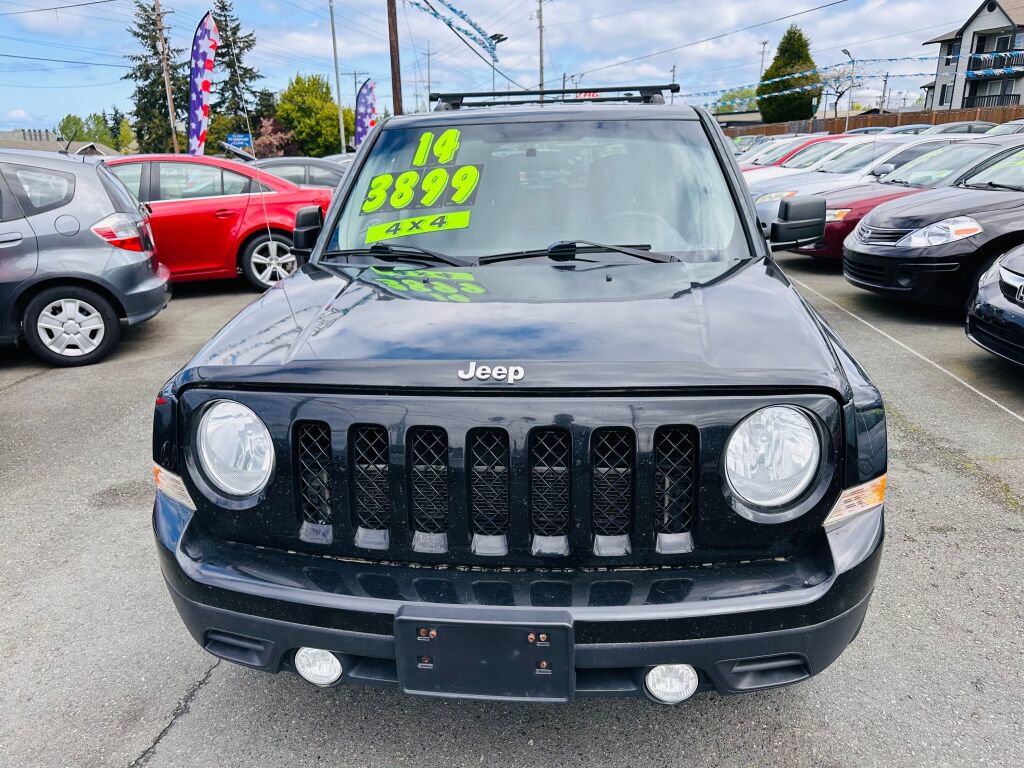 Used 2014 Jeep Patriot Sport image 3