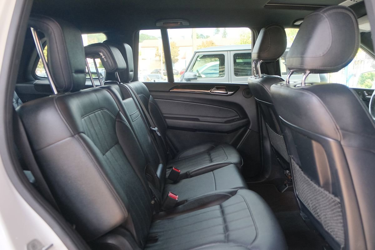 Used 2017 Mercedes-Benz GLS 450 4MATIC w/ Premium Package image 33