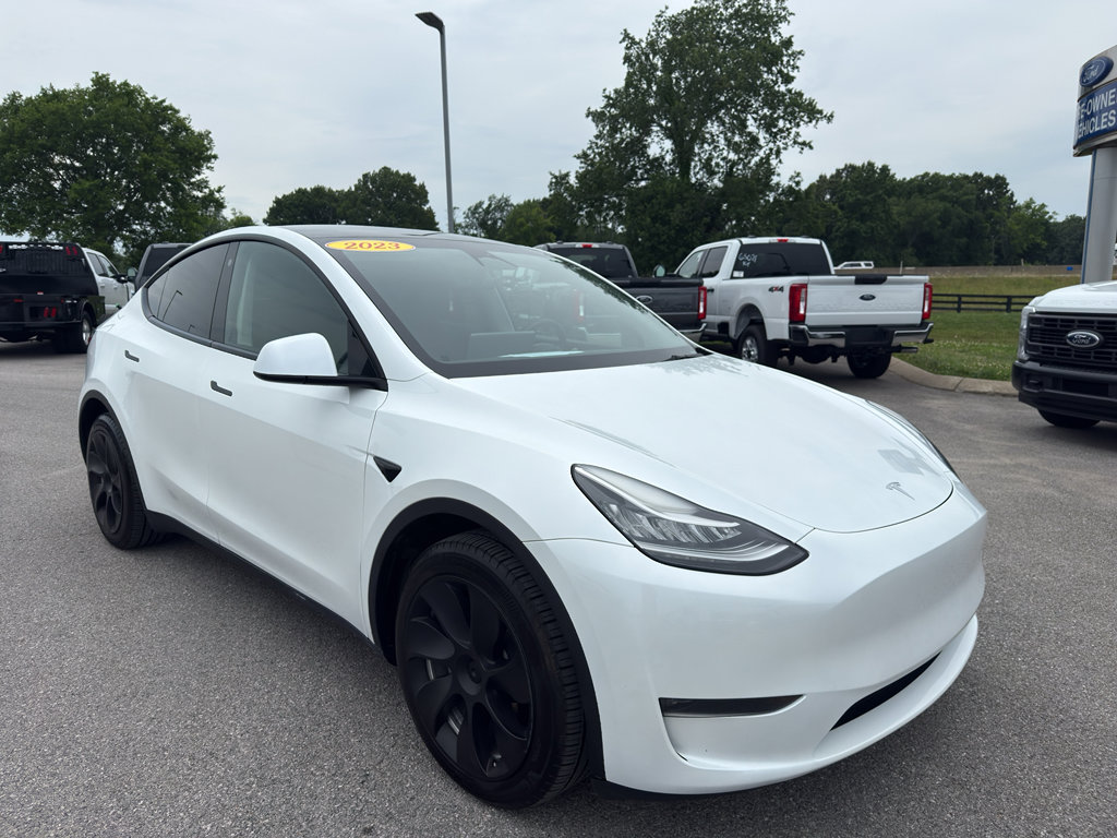 Used 2023 Tesla Model Y Long Range AWD/4WD image 3