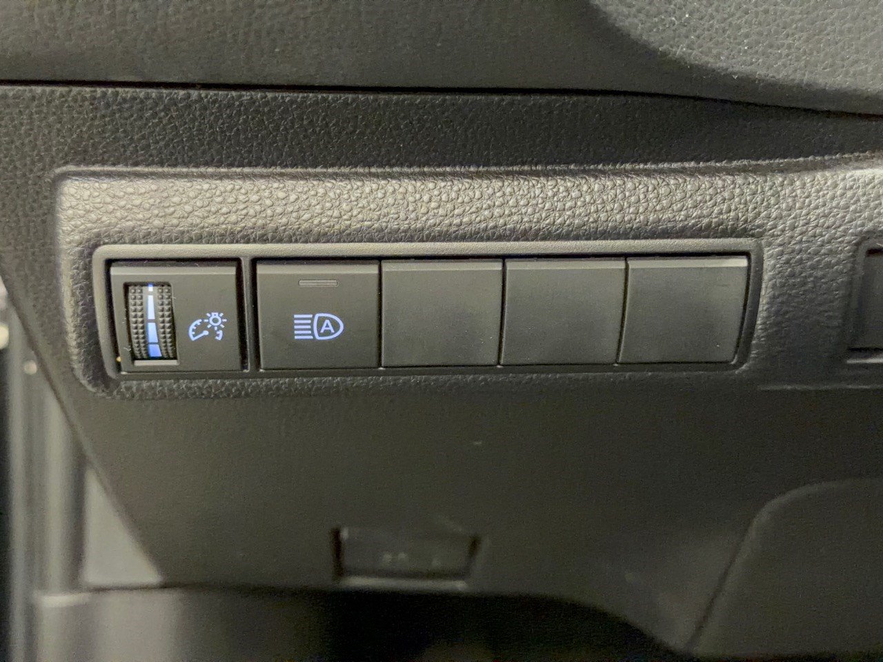 Used 2022 Toyota Corolla LE FWD image 31