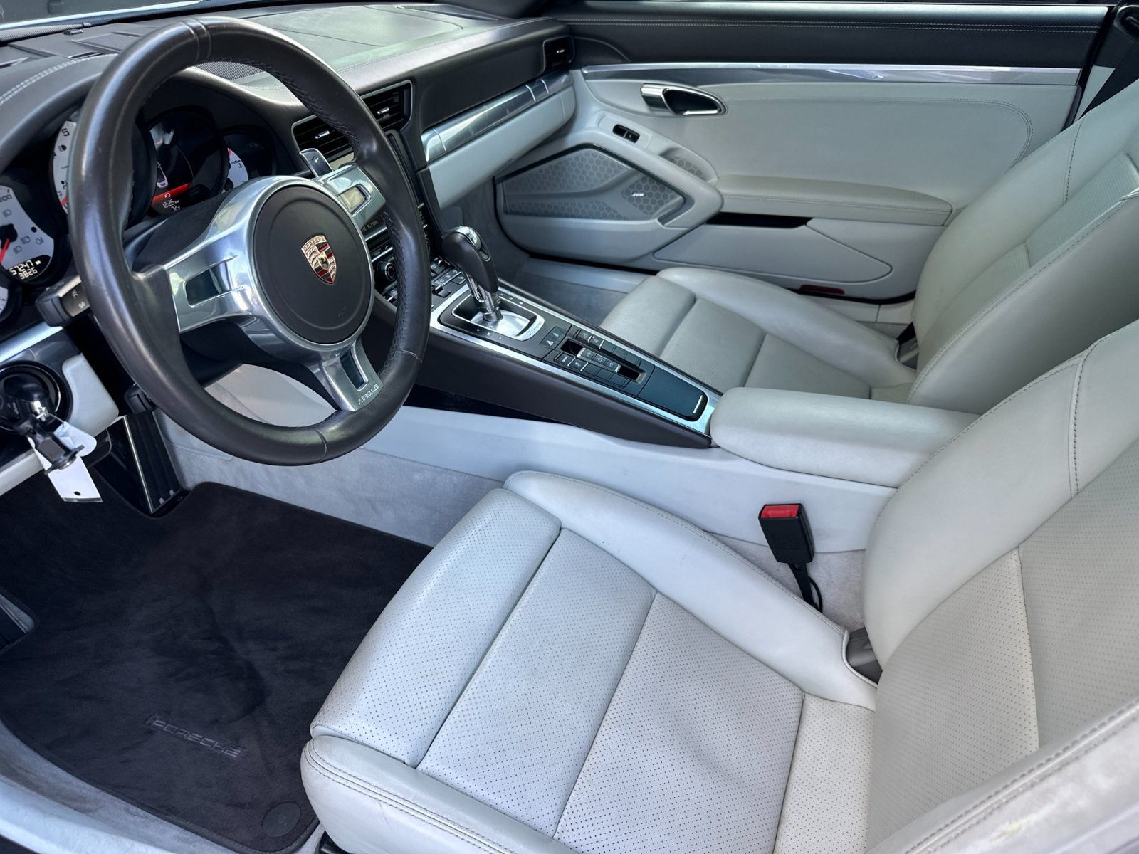 Used 2014 Porsche 911 Carrera RWD image 11