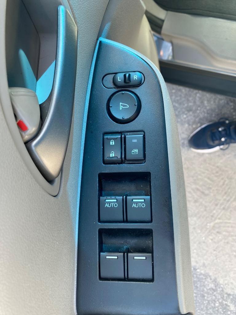 Used 2013 Honda Odyssey EX-L image 38