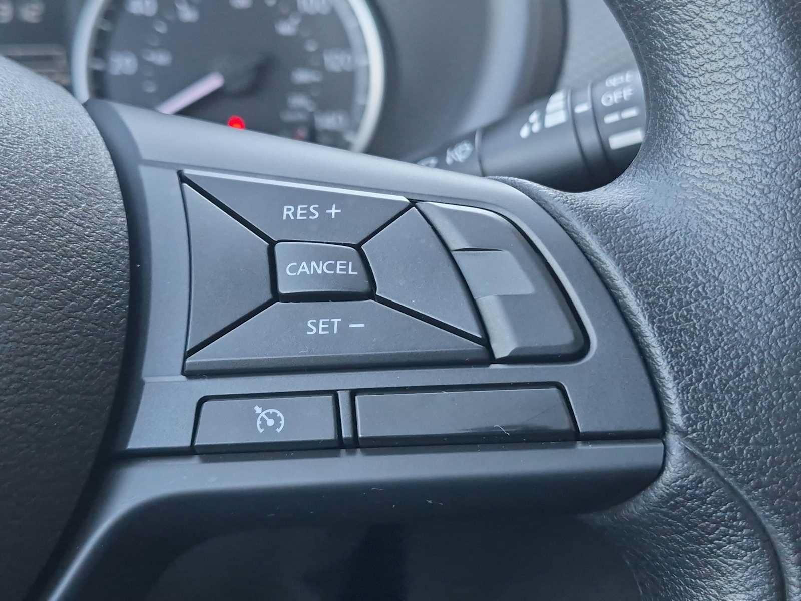 Used 2025 Nissan Kicks Play S FWD image 23