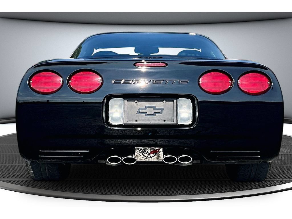 Used 2002 Chevrolet Corvette Coupe w/ Preferred Equipment Group2 RWD image 6
