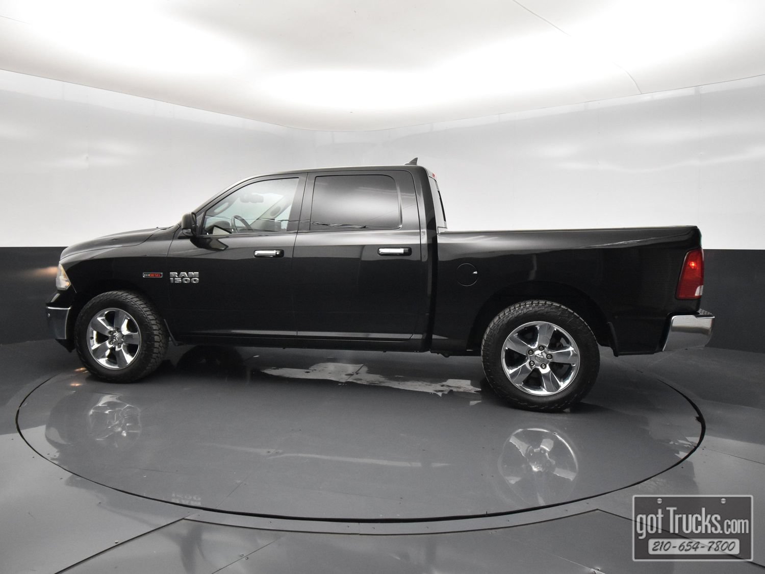 Used 2016 RAM 1500 Lone Star RWD image 3