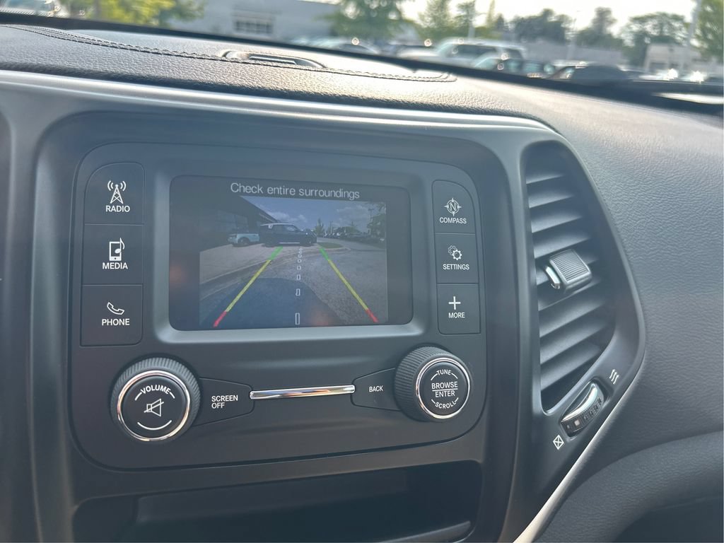 Used 2016 Jeep Cherokee Sport AWD/4WD image 50