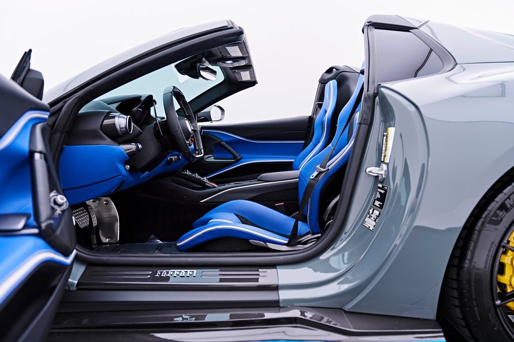Used 2023 Ferrari 812 GTS RWD image 65