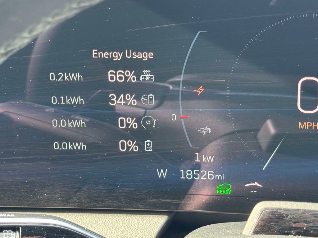 Used 2025 Cadillac Optiq Luxury 2 w/ LPO, Floor Liner Package AWD/4WD image 5