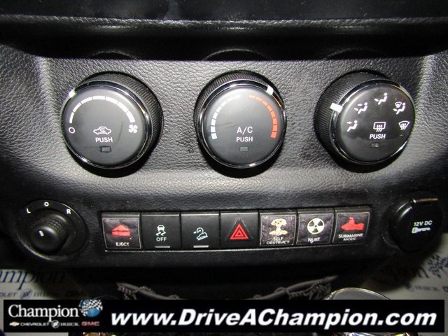 Used 2013 Jeep Wrangler Unlimited Sport image 27