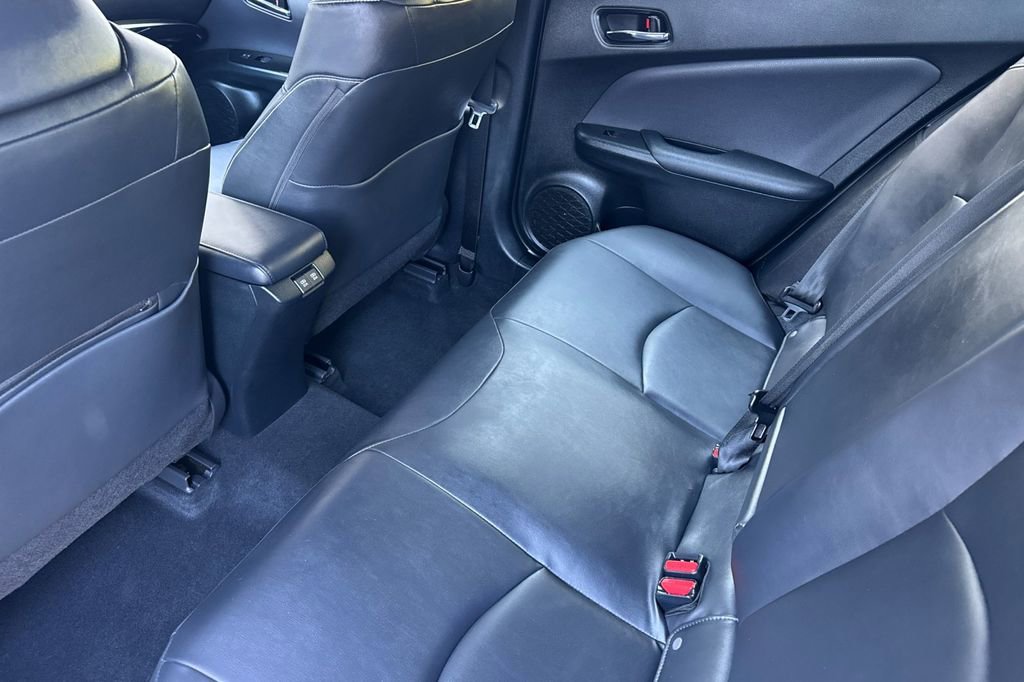 Certified 2021 Toyota Prius Prime Limited FWD image 11