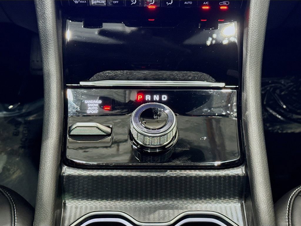 New 2025 Jeep Grand Cherokee L Limited w/ Black Appearance Package image 28