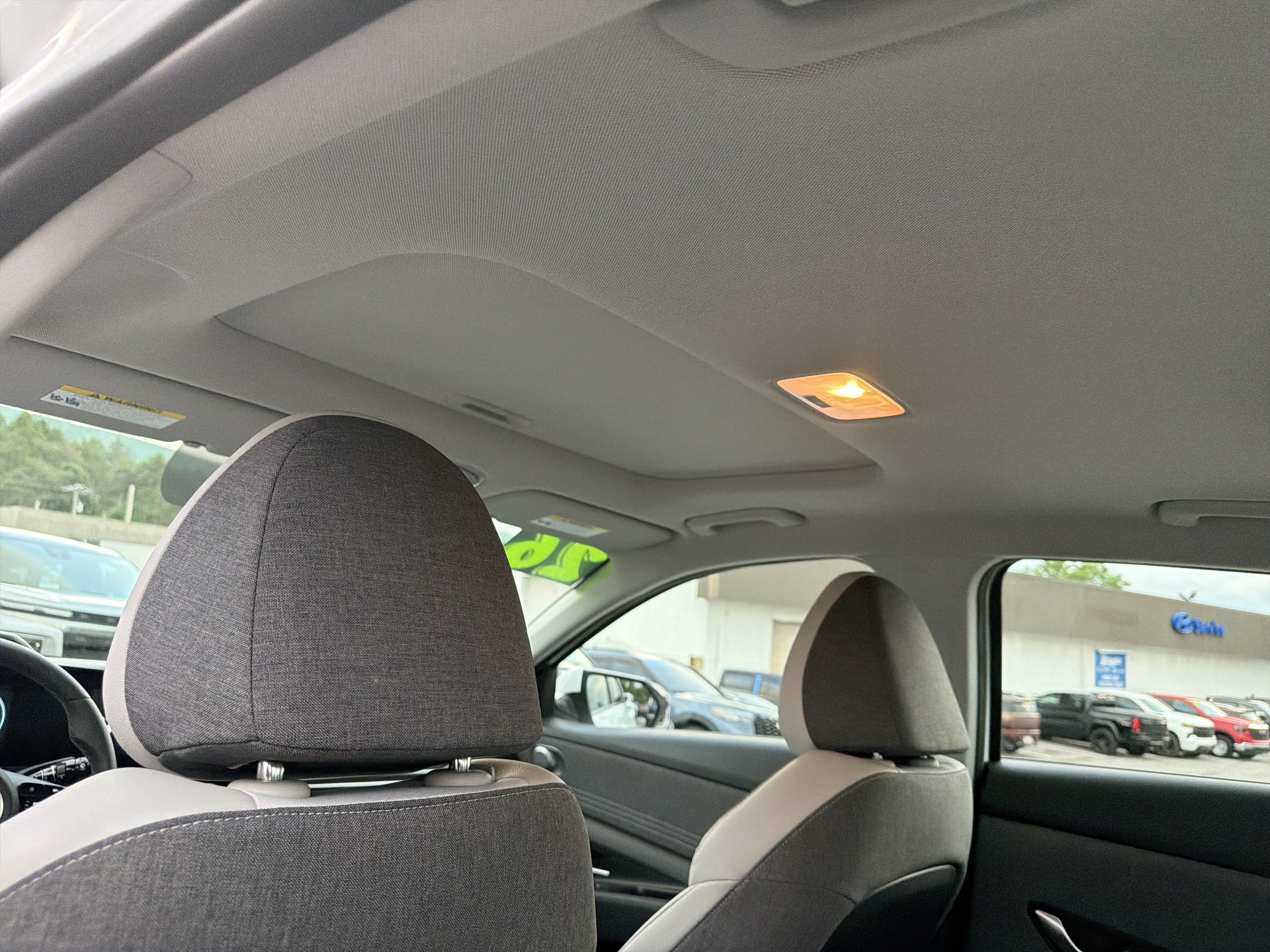 New 2026 Hyundai Elantra Limited w/ Cargo Package FWD image 17