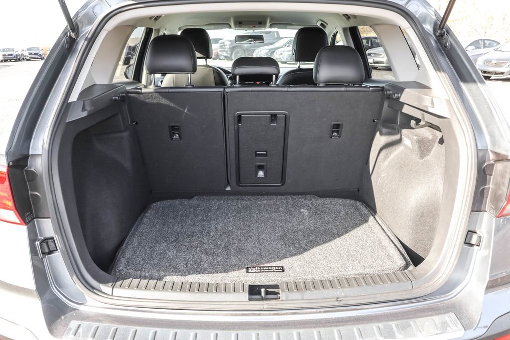 Certified 2022 Volkswagen Taos SE image 30