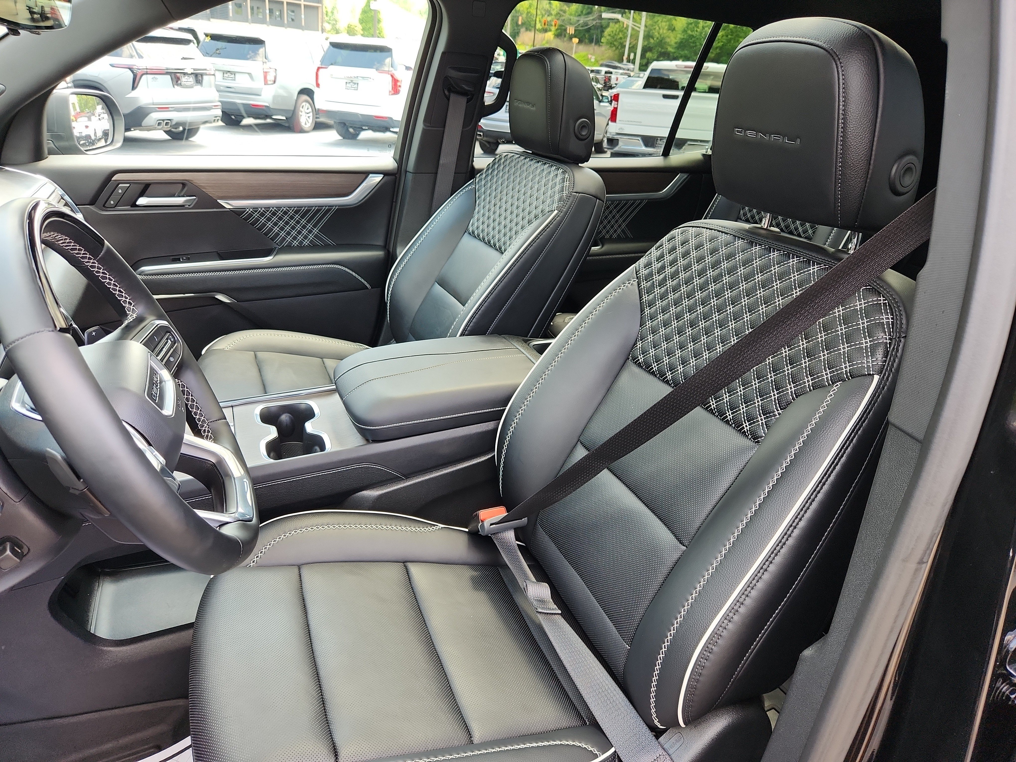 Used 2026 GMC Acadia Denali w/ Super Cruise Package AWD/4WD image 26