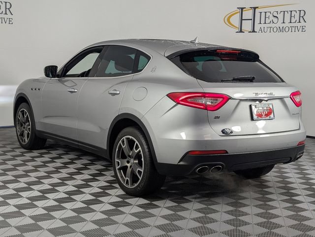 Used 2018 Maserati Levante AWD/4WD image 5