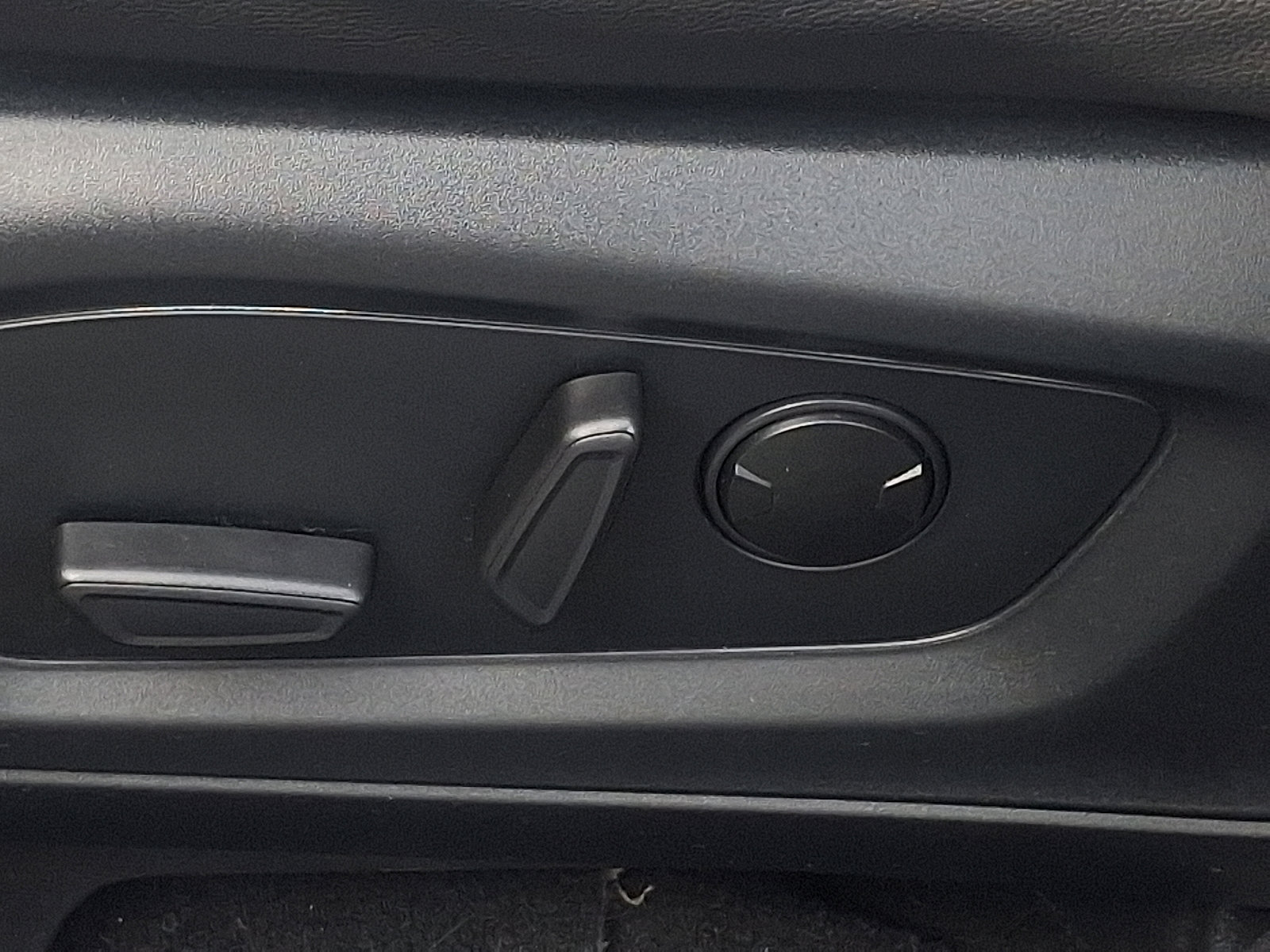 Certified 2022 Ford Explorer ST w/ Equipment Group 401A image 26