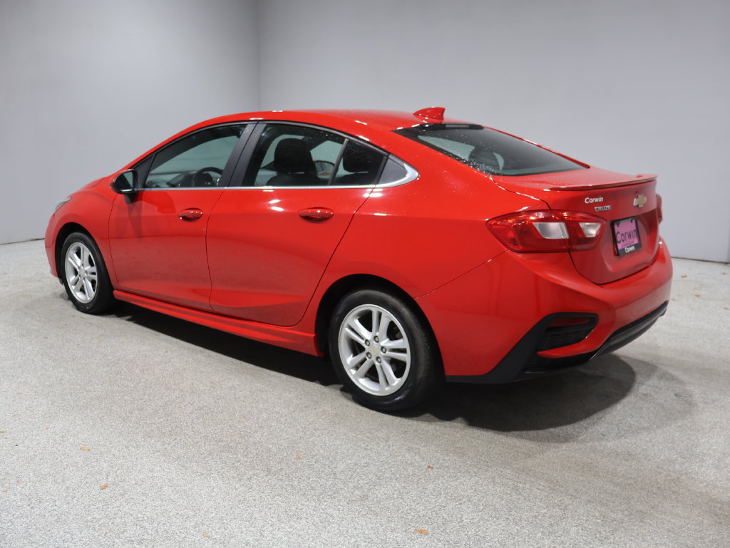 Used 2017 Chevrolet Cruze LT w/ Sun And Sound Package FWD image 5