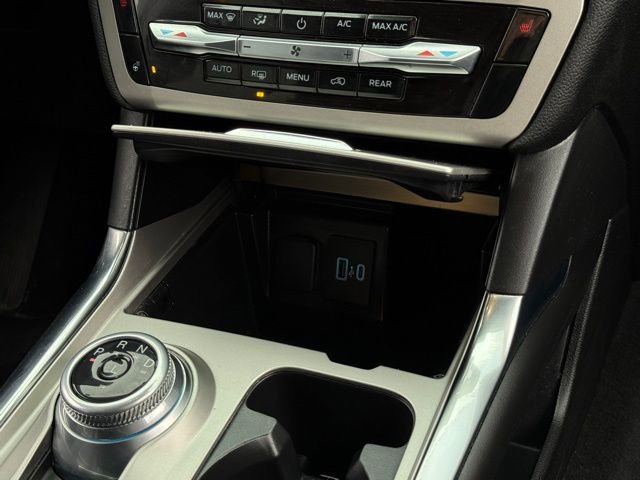 Used 2022 Ford Explorer XLT w/ Equipment Group 202A image 30