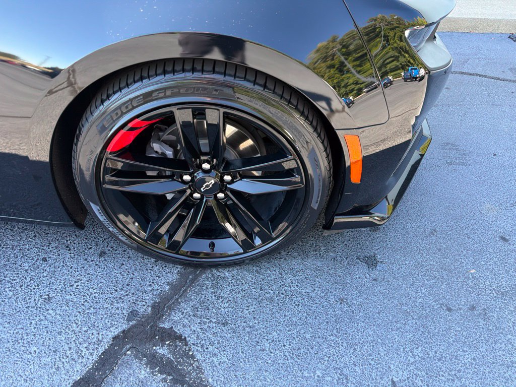 Used 2023 Chevrolet Camaro LT w/ Redline Edition RWD image 16