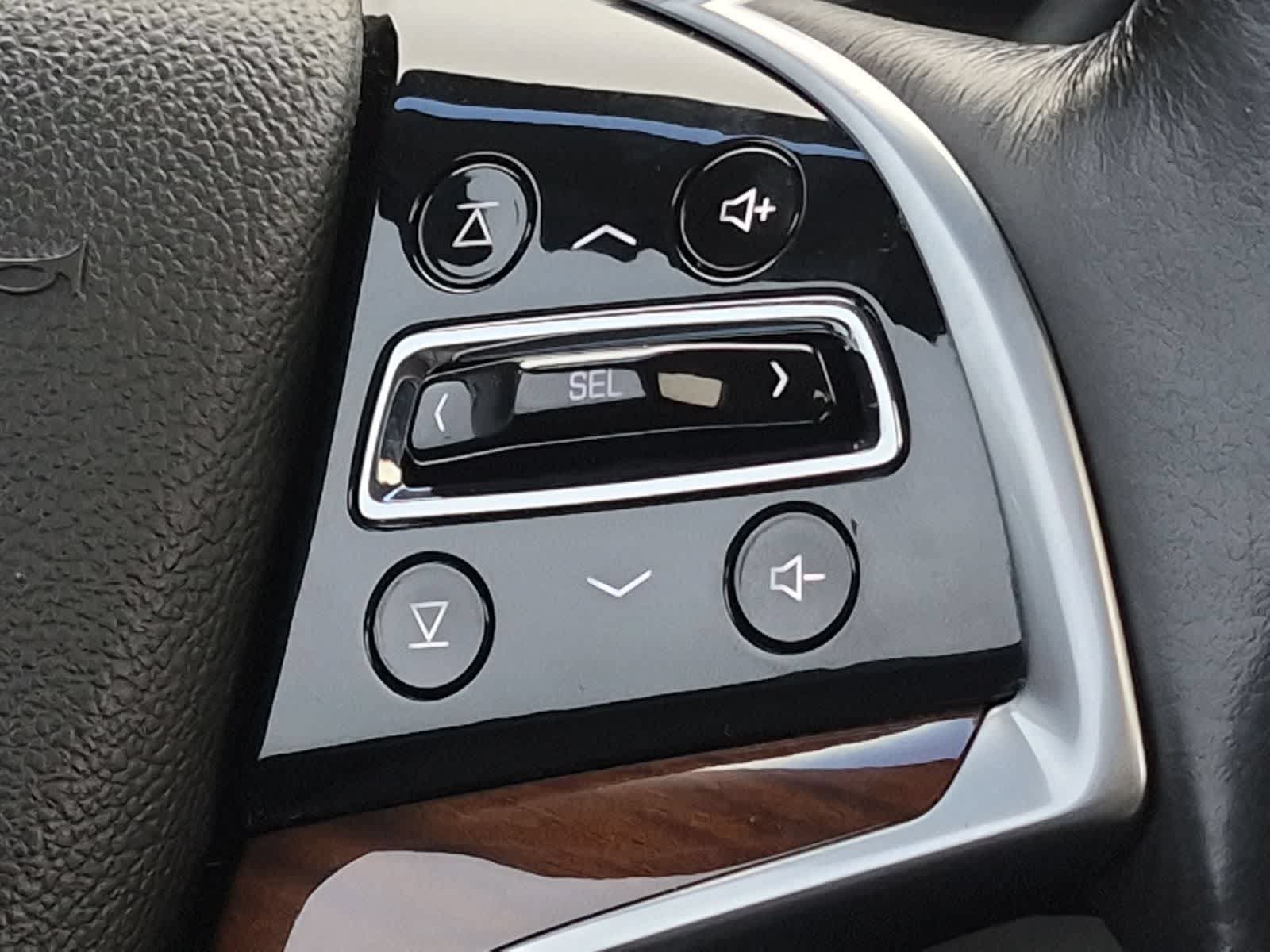 Used 2019 Cadillac Escalade Luxury w/ LPO, Radiant Package AWD/4WD image 26