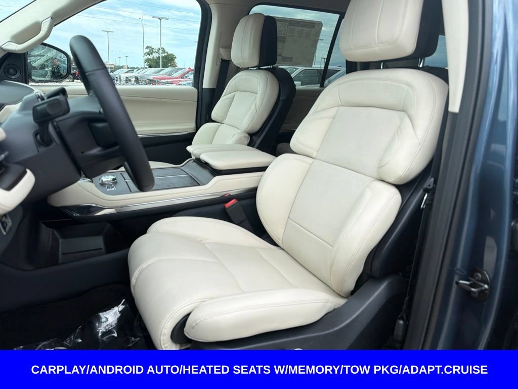 New 2027 Lincoln Navigator L Premier AWD/4WD image 4