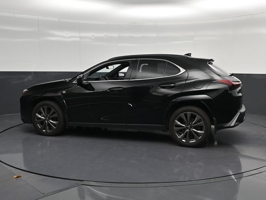 Used 2025 Lexus UX 300h FWD image 8