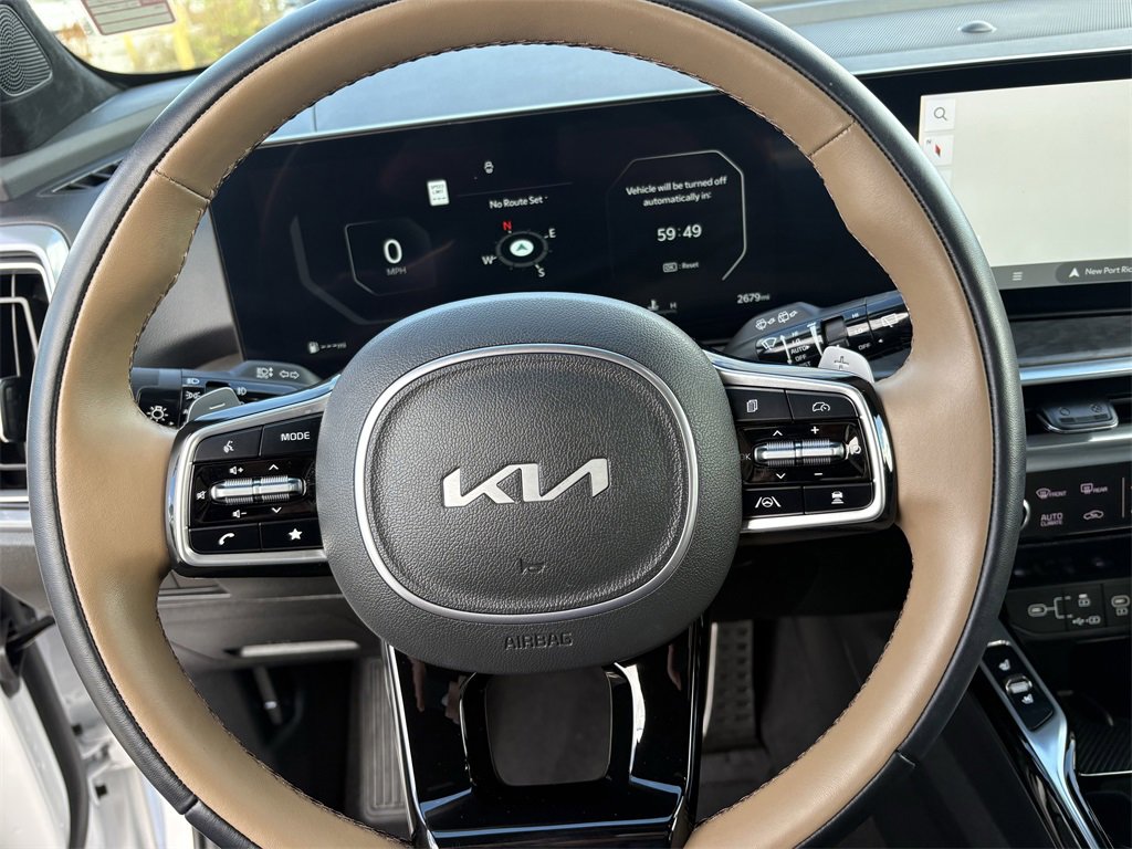 Certified 2025 Kia Sorento SX Prestige w/ Olive Brown Leather Package image 33
