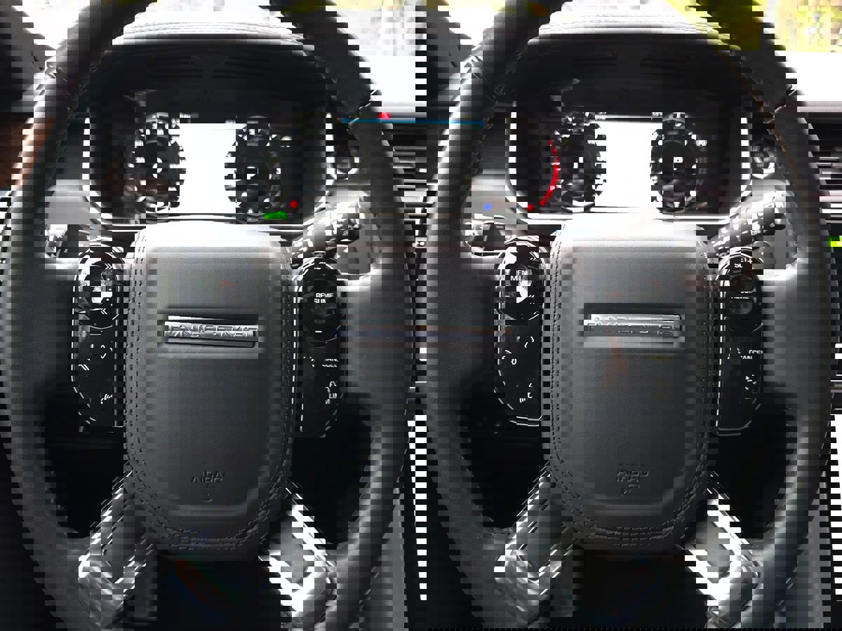 Used 2020 Land Rover Range Rover image 30