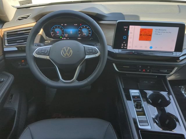 Used 2024 Volkswagen Atlas SE FWD image 15