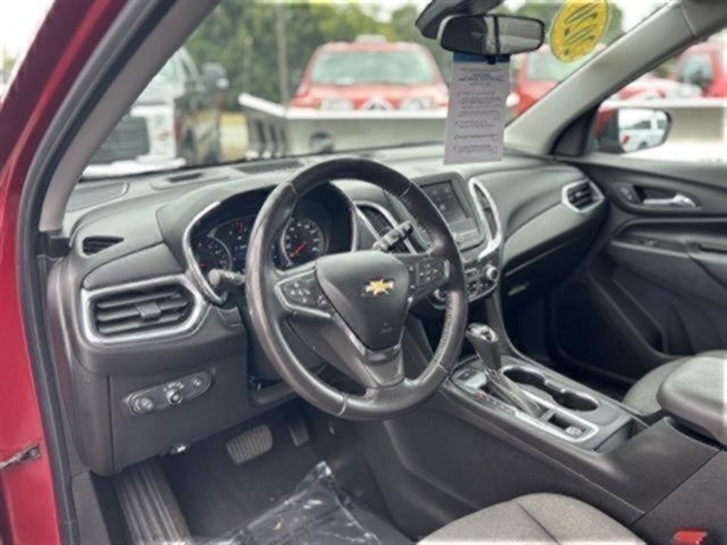 Used 2020 Chevrolet Equinox LT w/ Driver Convenience Package image 47