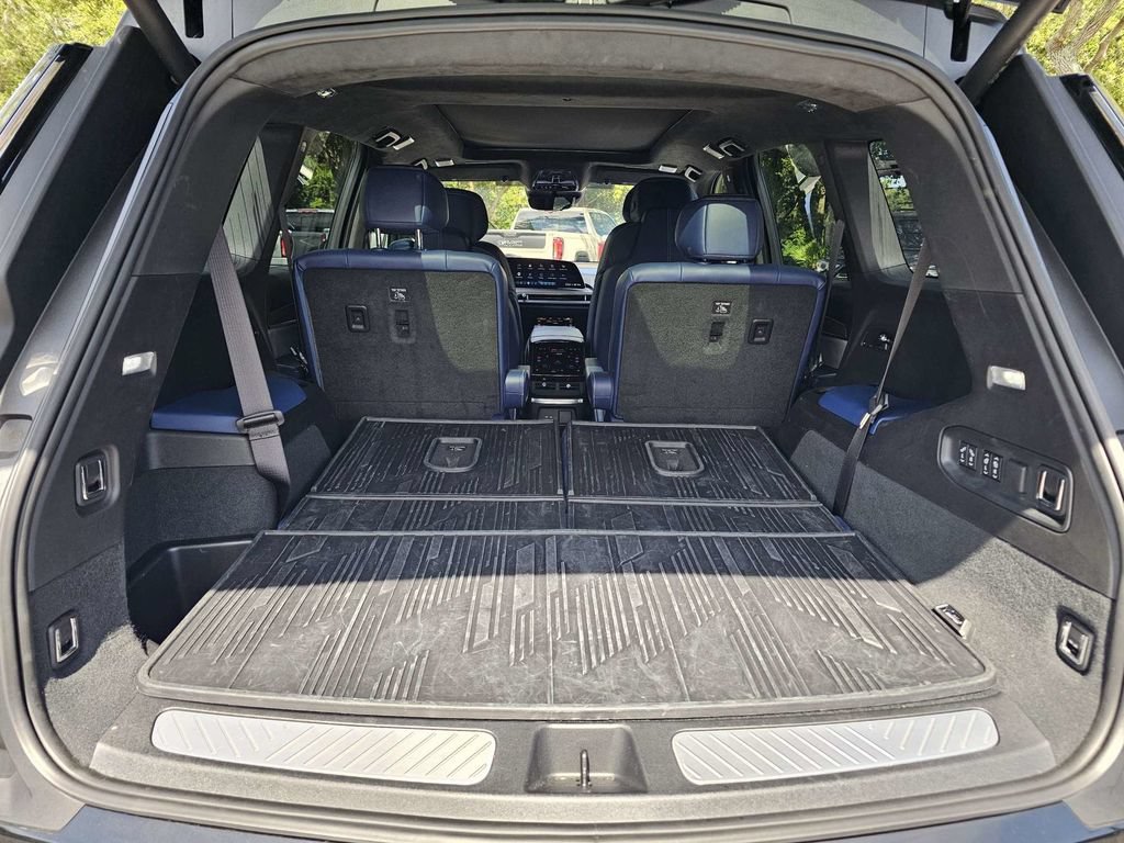 Certified 2026 Cadillac Vistiq Premium Luxury AWD/4WD image 15